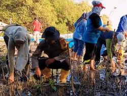 Polres Probolinggo Jaga Kelestarian Lingkungan dan Kesejahteraan Nelayan Melalui Program Binmas Menyala