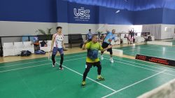 Tim Bulutangkis SIWO PWI Jatim Saat Sesi Latihan