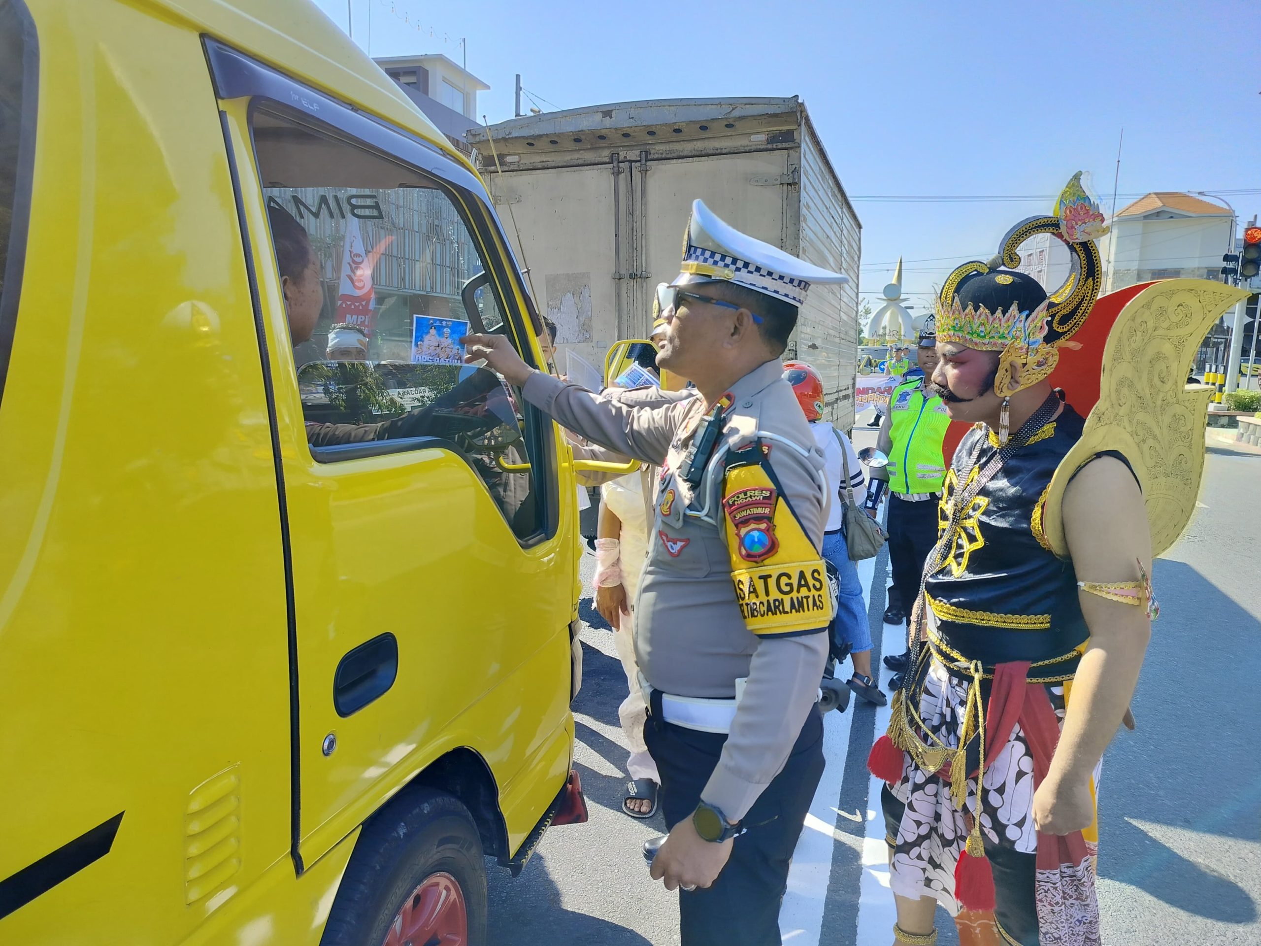 Tokoh Pewayangan Yang diperanrankan Polres Malang Saat Edukasi Operasi Patuh Semeru 2024