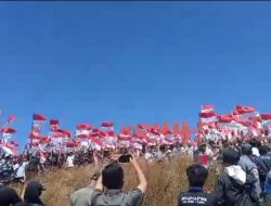 Merah Putih Berkibar di Kawah Wurung Ijen Bondowoso