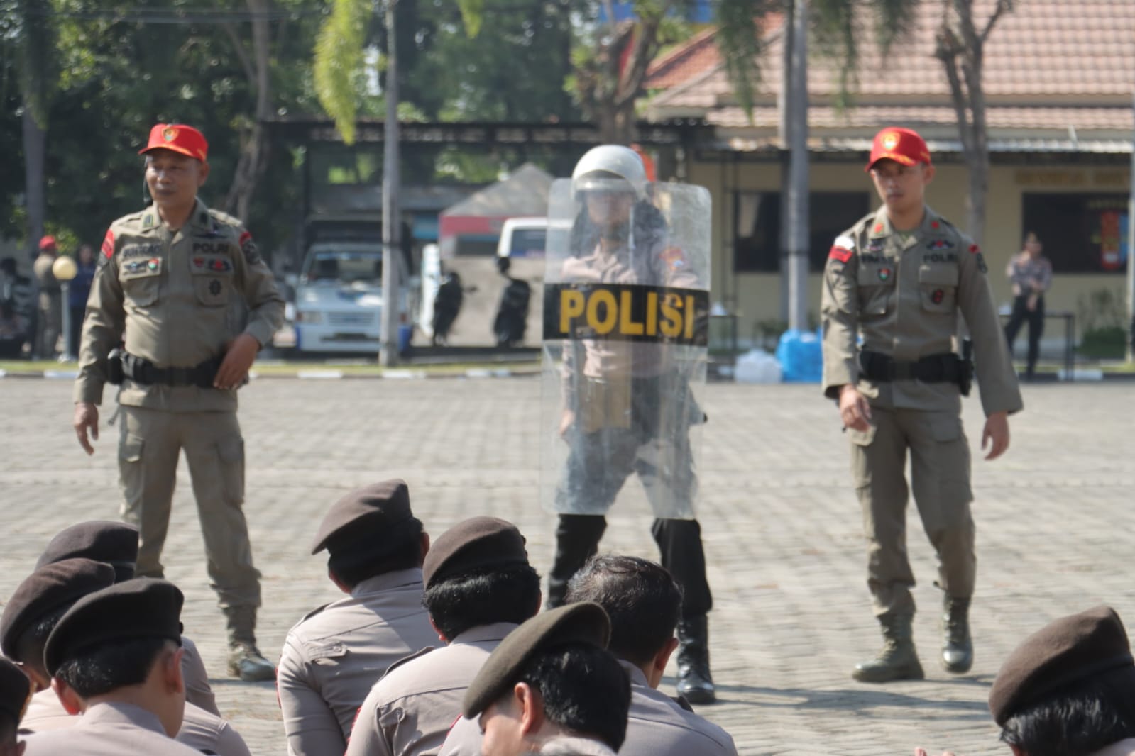 Polres Mojokerto Saat Latihan Pengamanan Pilkada 2024