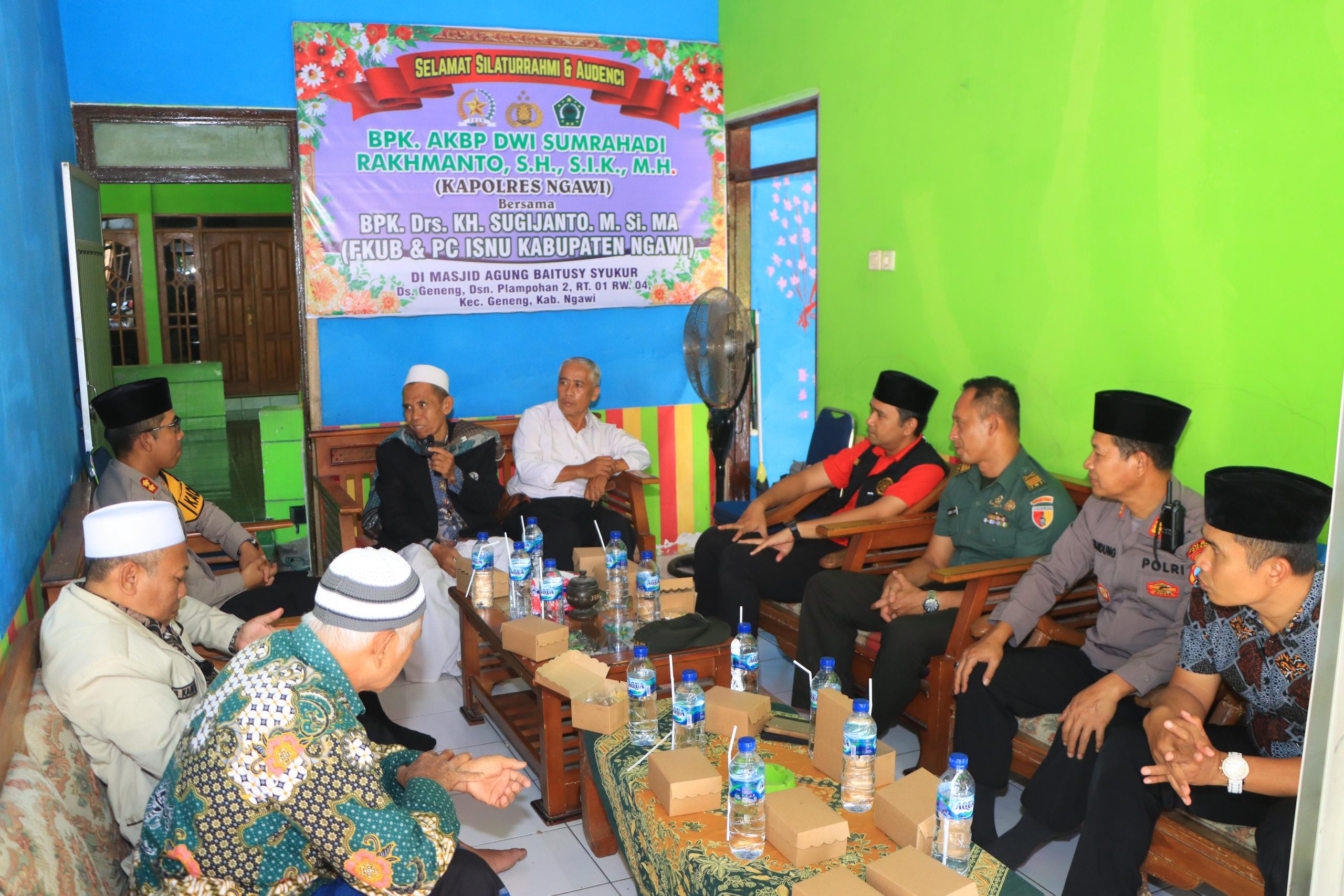 Kapolres Beserta Anggota Polres Ngawi Saat Silaturahim Bersama Para Ulama