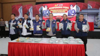 Barang Bukti Puluhan kilo Narkotika Jenis Sabu Sabu di Amankan Polres Sidoarjo