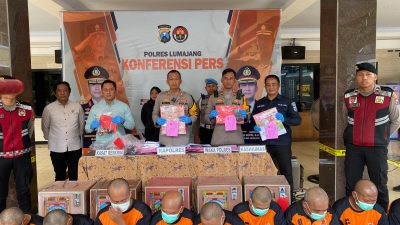 11 Orang Tersangka Pelaku Judi Online Berbaju Orenge