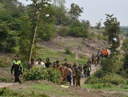 Kapolres Bondowoso Bersama Forkopimda Turun Langsung Cek Lokasi TPS yang Susah Dijangkau