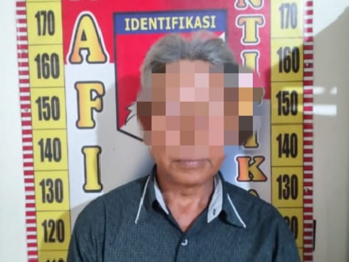 Tampang Pelaku Pelecehan Seksual Saat Dalam Penyidikan Polres Bondowoso