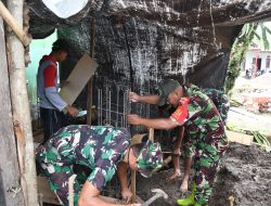 Babinsa Kodim 0822 Bondowoso Gotong Royong Bangun Tandon Air dalam TMMD ke-123