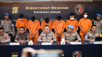Conferensi Pers Mabes Polri Penetapan 6 Tersangka Penganiayaan Debt Collector
