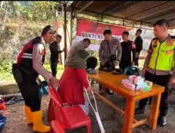 Polri Hadir Pastikan Layanan Kesehatan Warga Terdampak Bencana di Kala Segi Aceh Tengah
