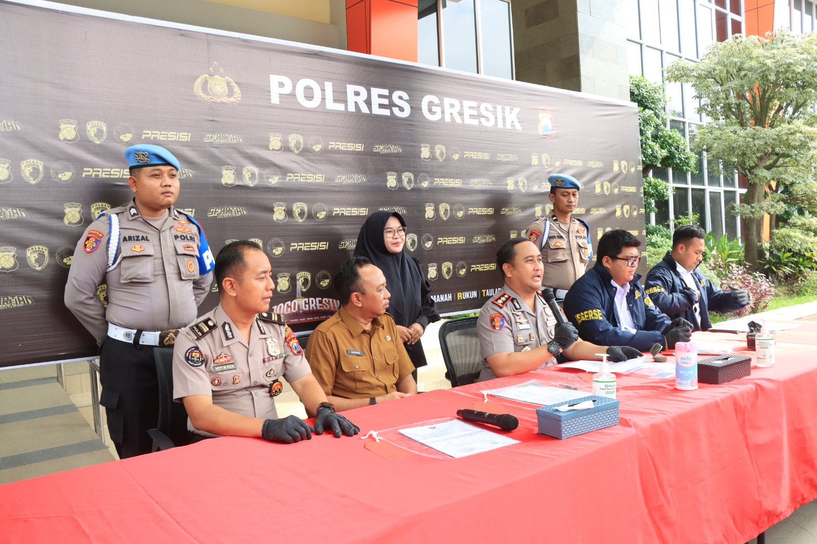 Polres Gresik Bongkar Sindikat “Jual Beli” SK ASN Palsu, Kerugian Tembus Rp1,5 Miliar