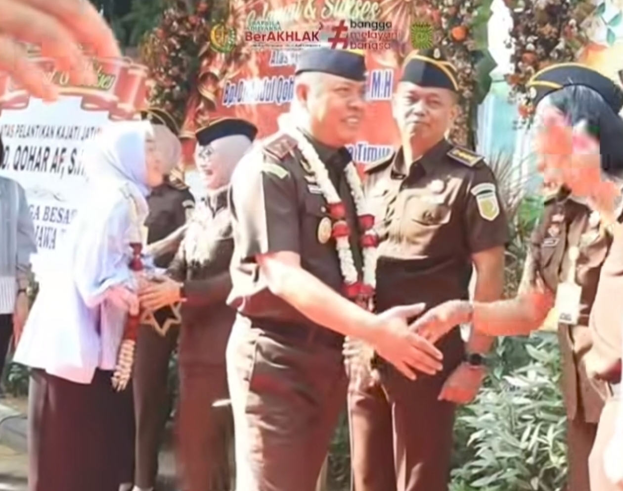 Sambutan Hangat Iringi Kedatangan Dr. Abdul Qohar,, Babak Baru Kejati Jatim Dimulai