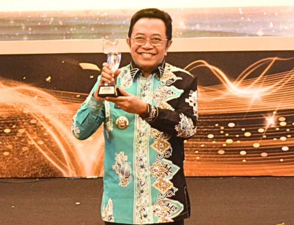 Bupati Bondowoso Raih Penghargaan Nasional, Tokoh Terbaik Kategori Akselerator Transformasi Digital