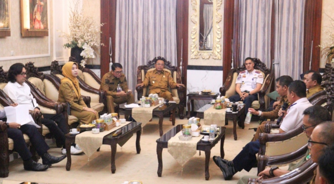 Rapat Reaktivasi KA Kalisat Bondowoso Panarukan Pemkab Bondowoso