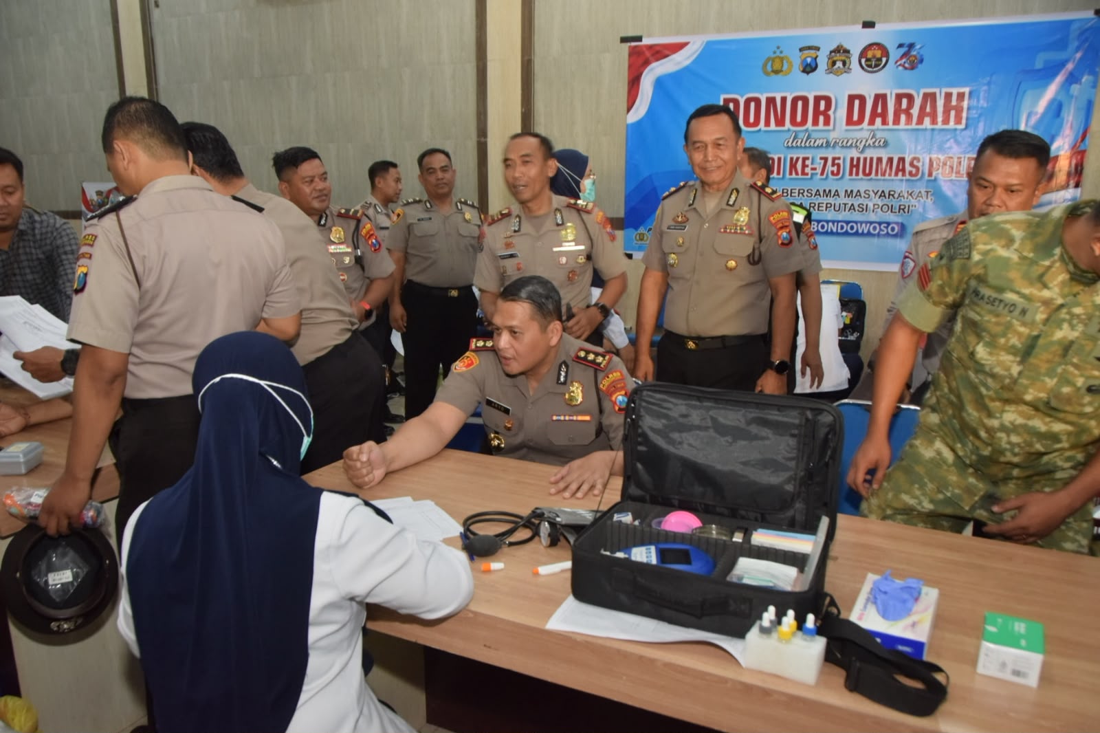 HUT Humas Polri ke-75, Polres Bondowoso Kumpulkan 41 Kantong Darah, TNI dan Awak Media Turut Berpartisipasi