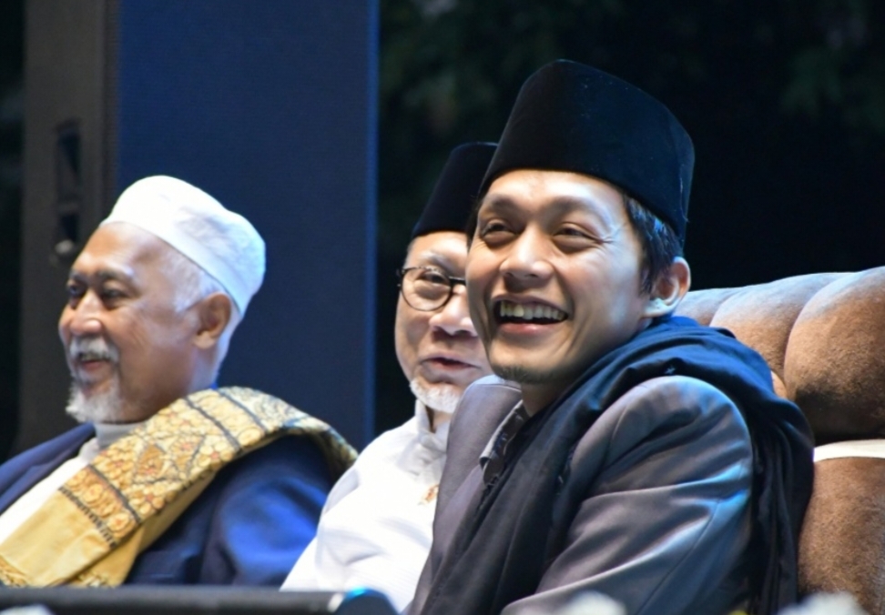 Bondowoso Bersholawat, Gus Iqdam Ajak Masyarakat Jaga Hati dan Perkuat Persaudaraan